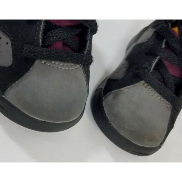 Jordan 6 Bordeaux Size 4C Toddler Size High Top Sneaker Shoe Black Gray - Picture 4 of 7